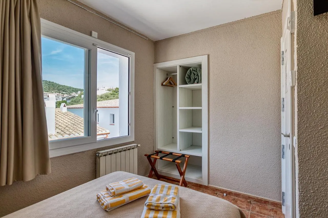 Bed & Breakfast La Fonda Bed and Breakfast Cadaqués