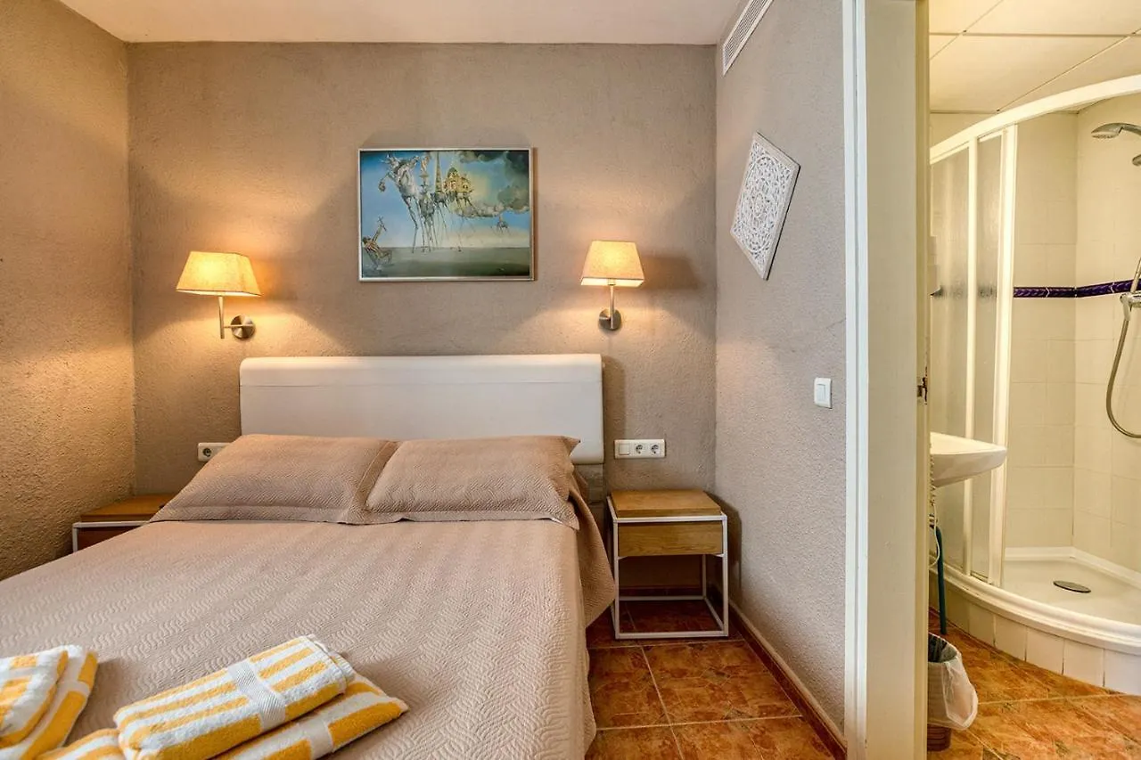 ** Bed & Breakfast La Fonda Bed and Breakfast Cadaqués Spanje