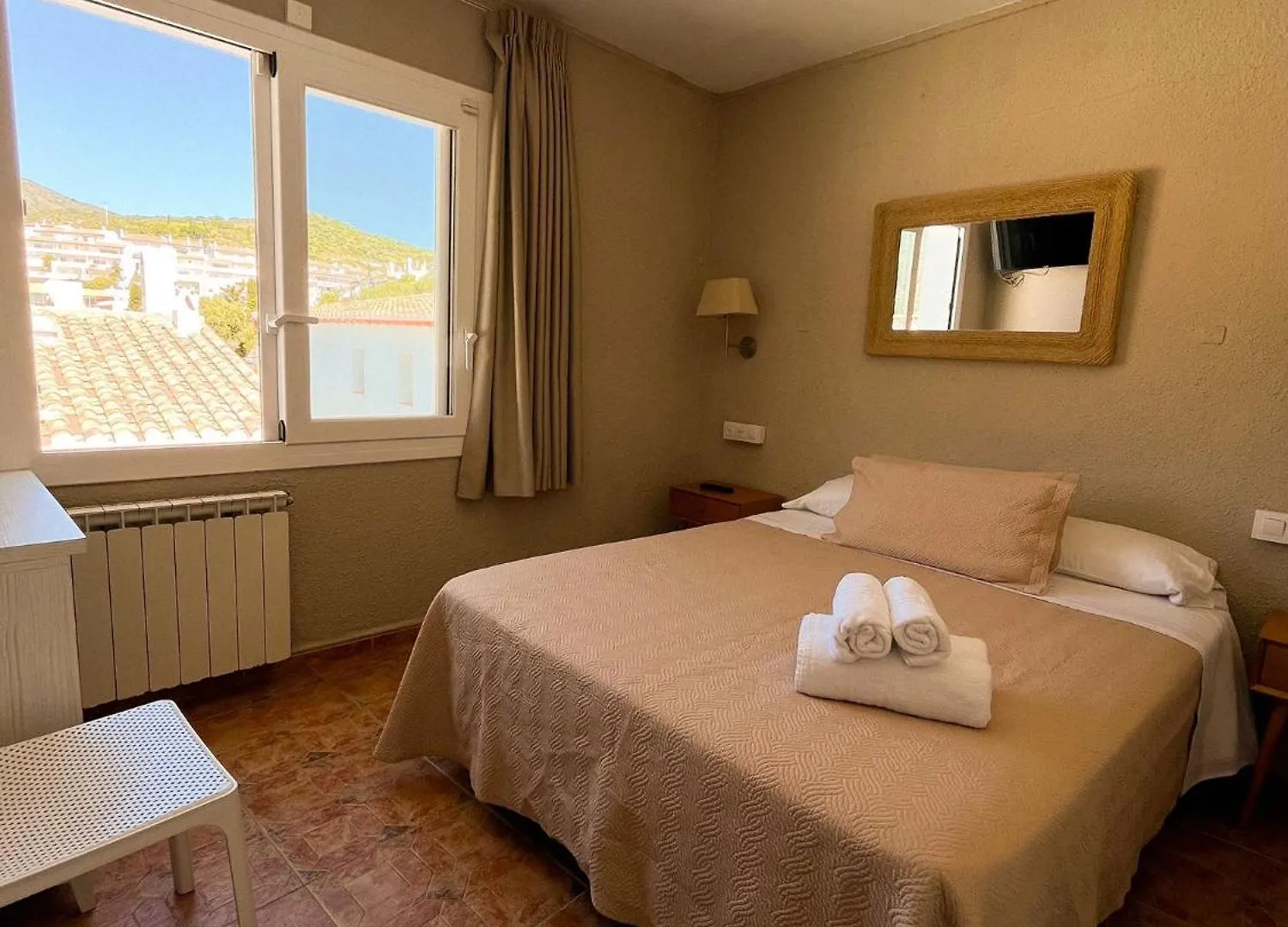 La Fonda Guest House Cadaques 2*,